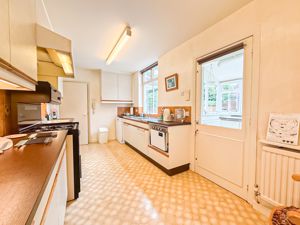 Photo 16- click for photo gallery